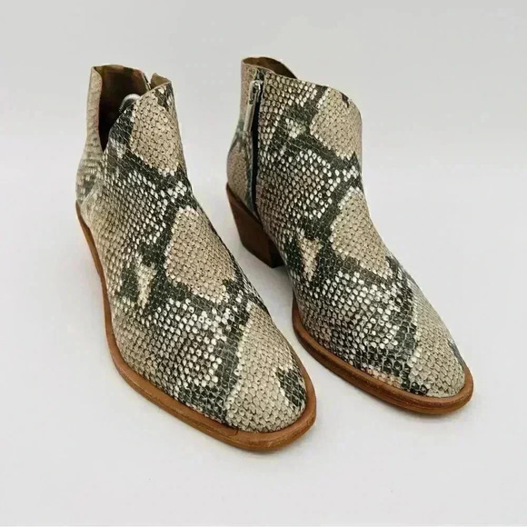 VINCE CAMUTO Women's Arendara Leather Bootie | Natural Snake Print | Size 7 - Picture 5 of 16